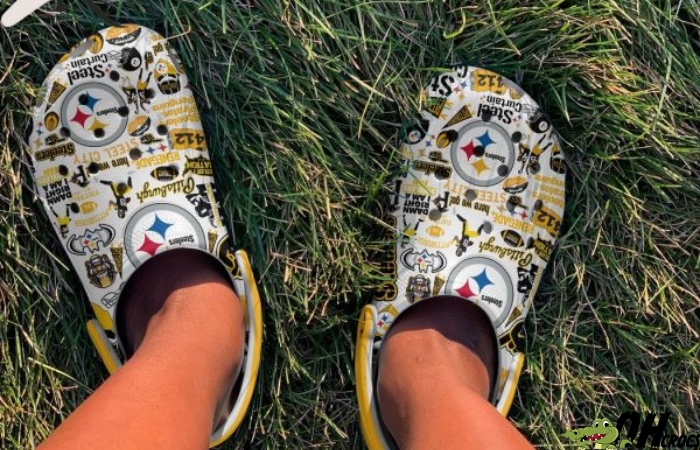 Pittsburgh Steelers Crocs feature highlights